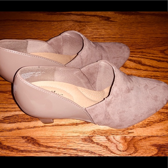 deflex comfort Shoes - Taupe suede booties size 7